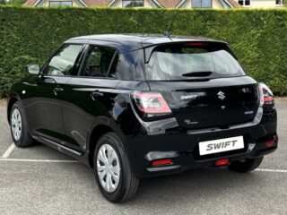 SUZUKI Swift, photo 2