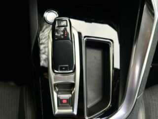 PEUGEOT 5008, photo 28