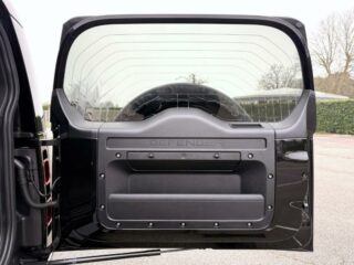 LAND-ROVER Defender, photo 28