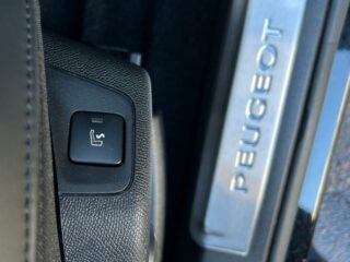 PEUGEOT 3008, photo 39